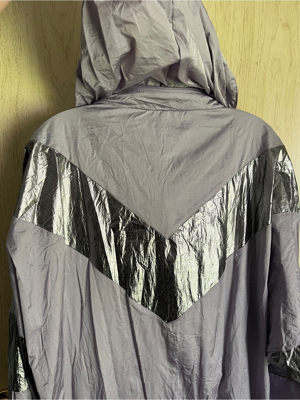 Avec Les Filles Anthropologie Windbreaker Jacket Lavender Silver w/ Hood Size L - Picture 8 of 11